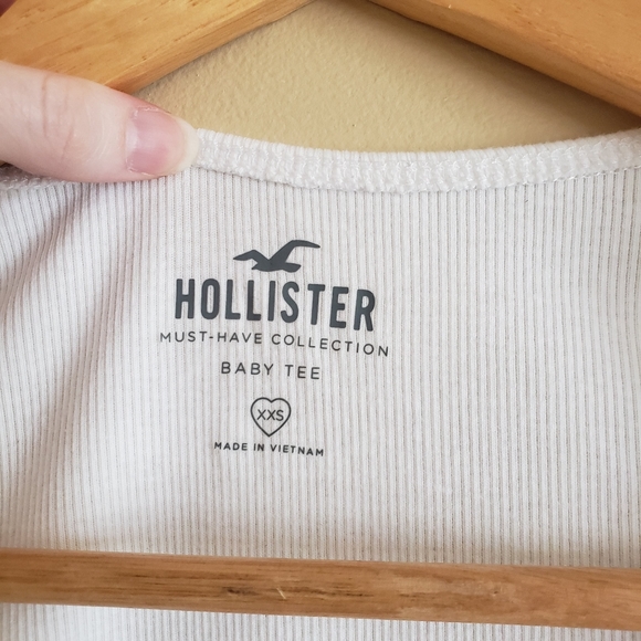 NWT Hollister White Faux Wrap Crossover Short Sleeve Crop Top - Picture 4 of 5